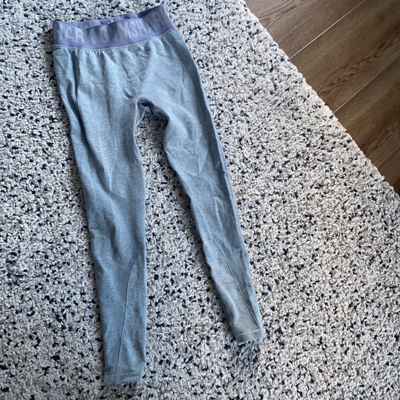 Gymshark Light Grey Leggings - Picture 2 of 4